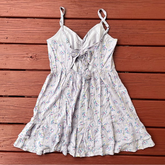 Hollister floral dress - Picture 2 of 4